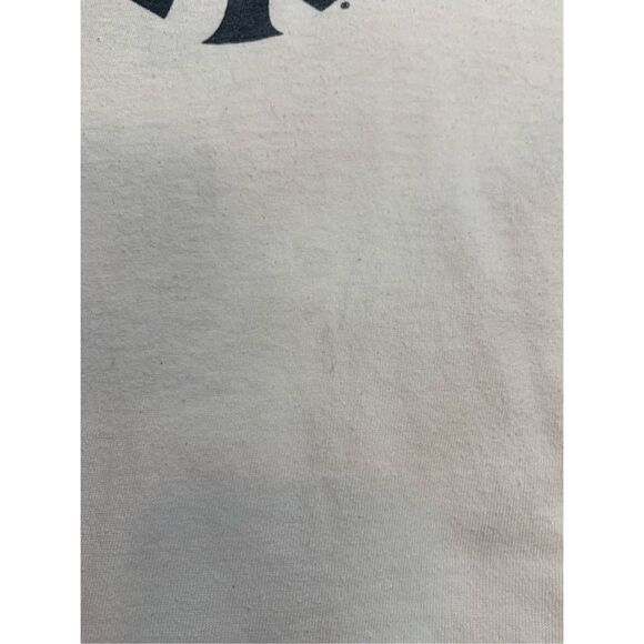 Majestic NY Yankees #2 Derek Jeter tshirt - Picture 7 of 9